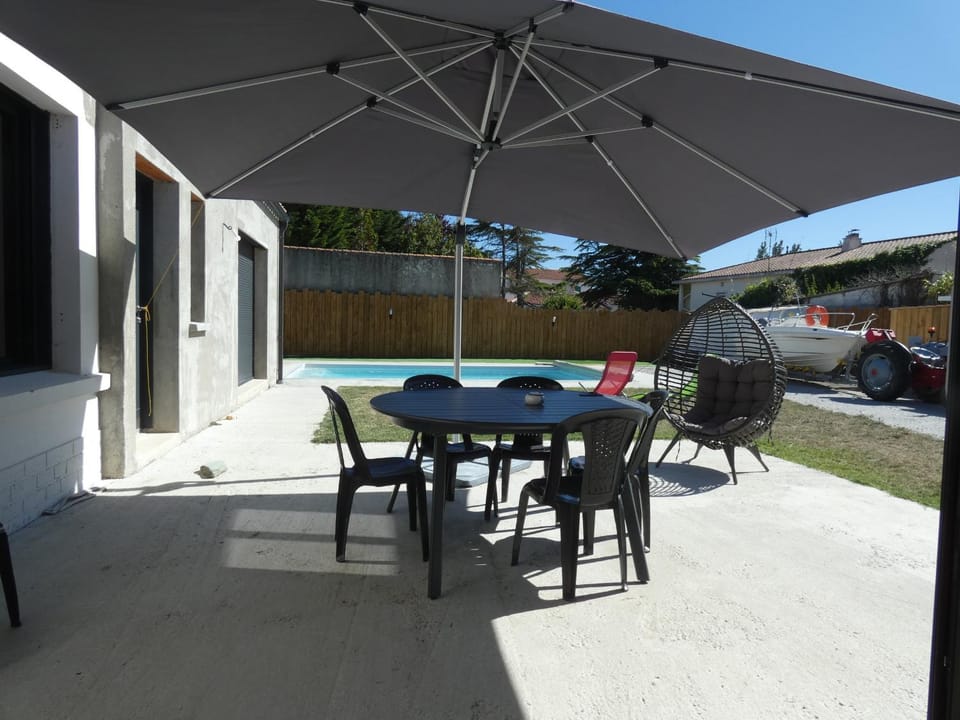 Maison moderne avec piscine à Notre-Dame-de-Monts, 6-8 pers. - FR-1-540-274 House in Notre-Dame-de-Monts