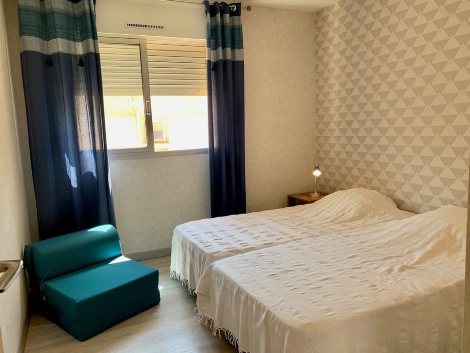 Appartement climatisé proche plage et port - FR-1-604-40 Apartment in Mèze
