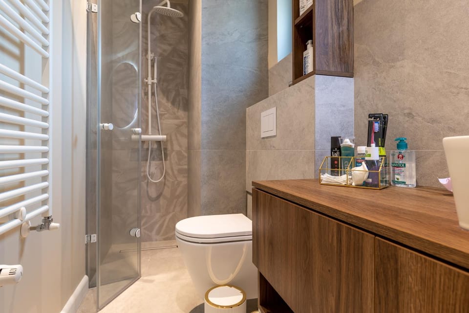 Shower, Bathroom, heating