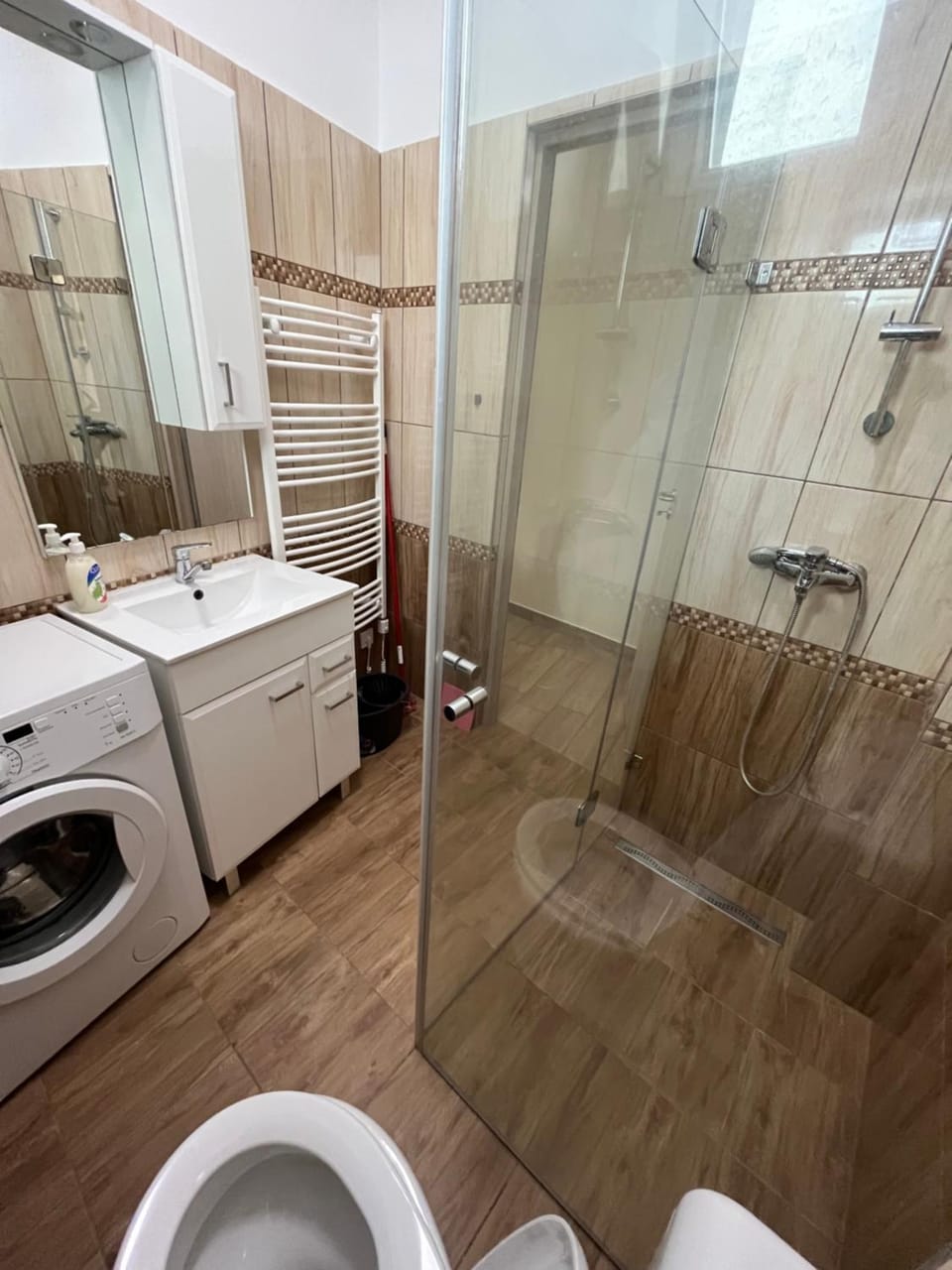 Toilet, Bathroom, washing machine