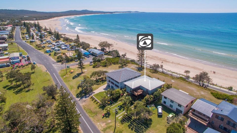 Pacifica 2 Apartment in Brooms Head