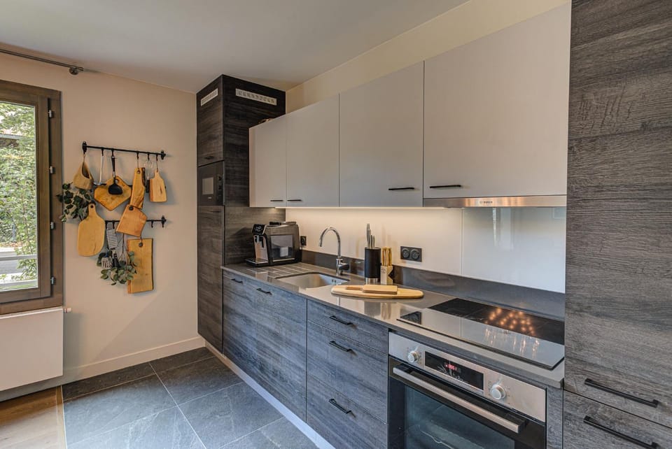 Kitchen or kitchenette, minibar, pet friendly, stove