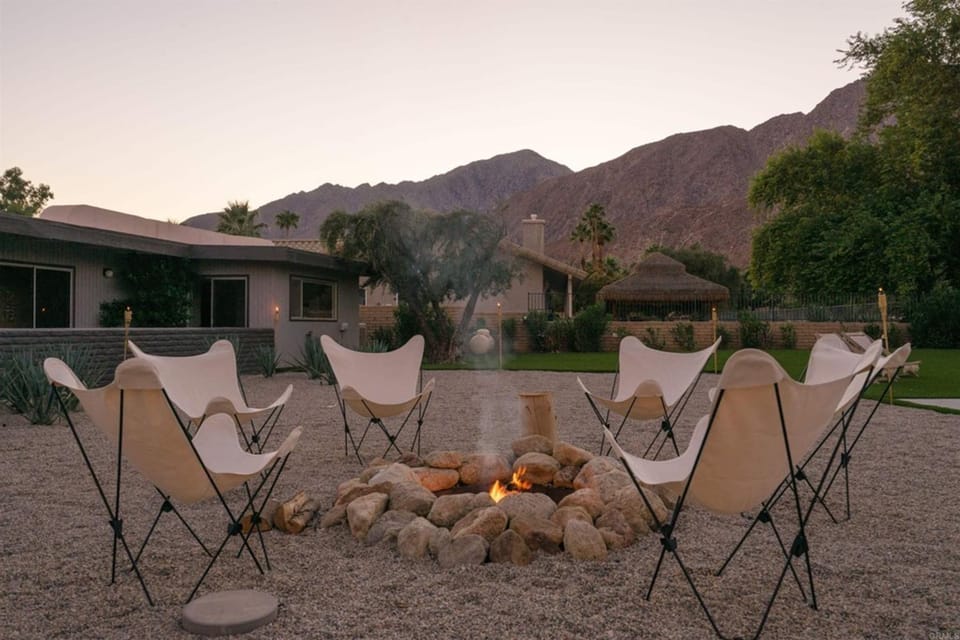 Pool & Mtn View! Designer Borrego Springs Hideaway House in Borrego Springs