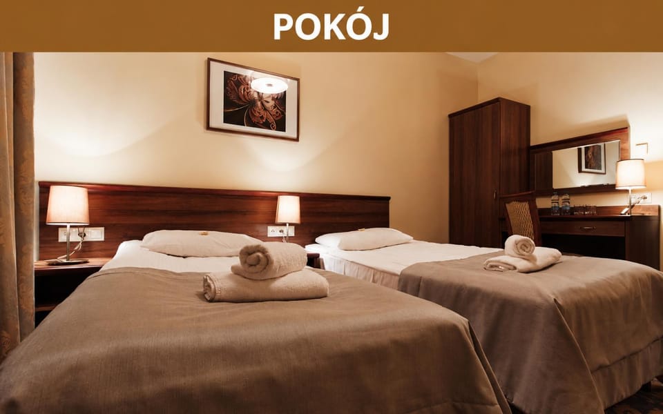 Bed, Photo of the whole room, Bedroom, towels, wardrobe, air conditioner