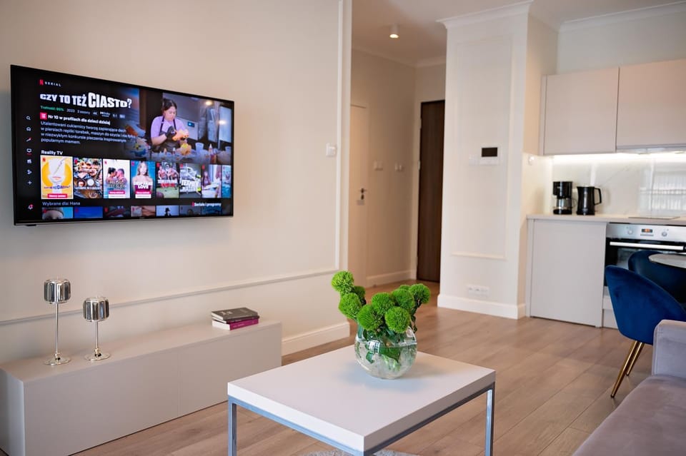 TV and multimedia, Balcony/Terrace, Living room