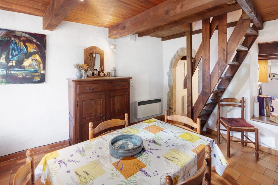Maison Larzac Cevennes Grand Gite House in Occitanie