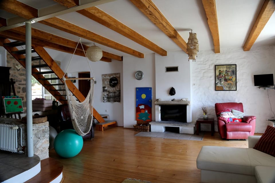 Communal lounge/ TV room, Living room