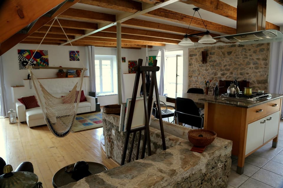 Kitchen or kitchenette, Living room, Dining area