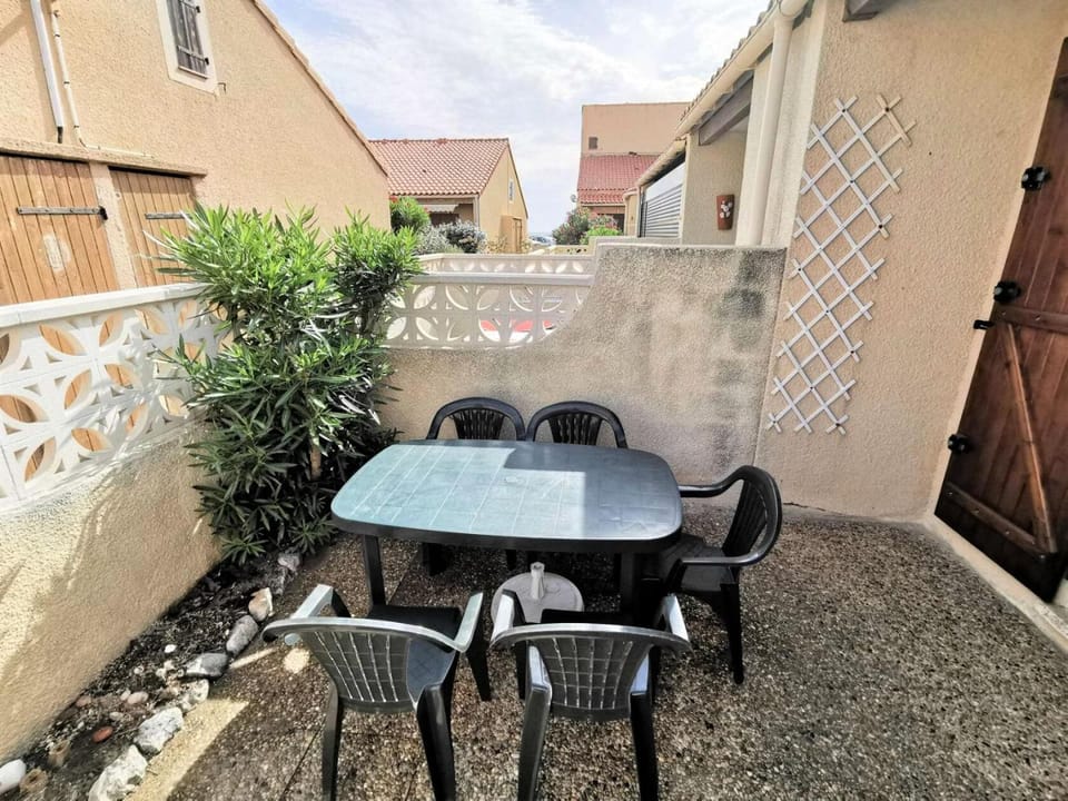Résidence Grande Bleue - VILLA T1 CAB MEZZ 6 couchages PORT LEUCATE MAE-1604 Villa in Leucate