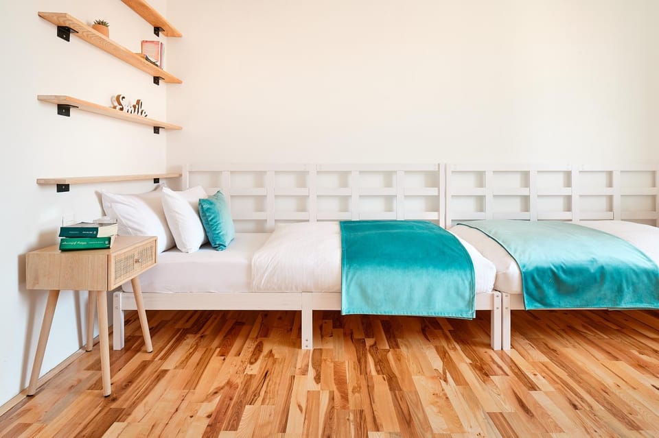 Bed, Photo of the whole room, Bedroom