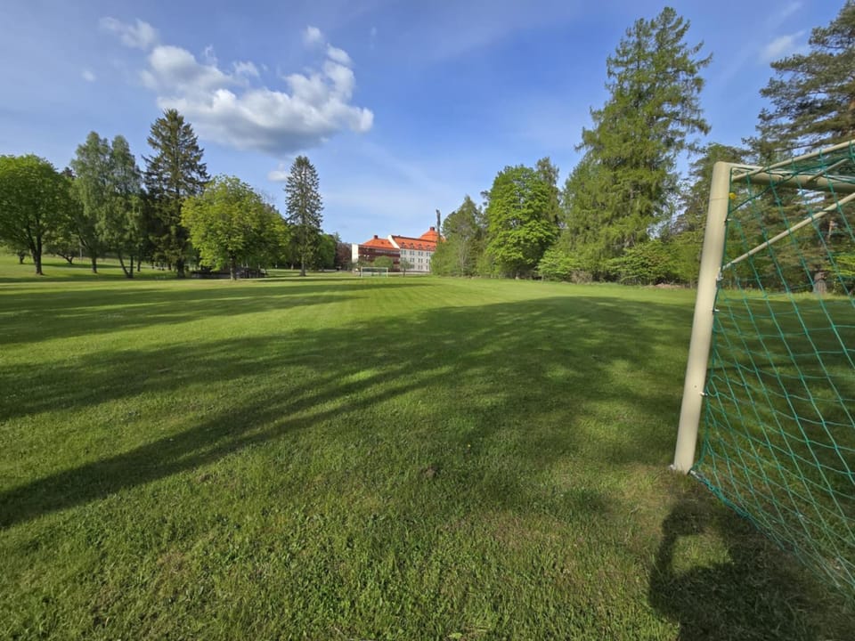 Property building, Spring, Day, Natural landscape, Garden, Garden view
