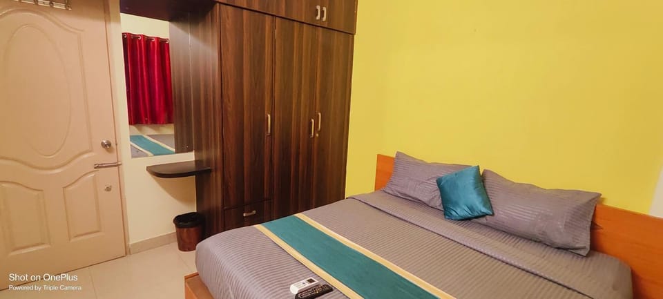 Bed, wardrobe