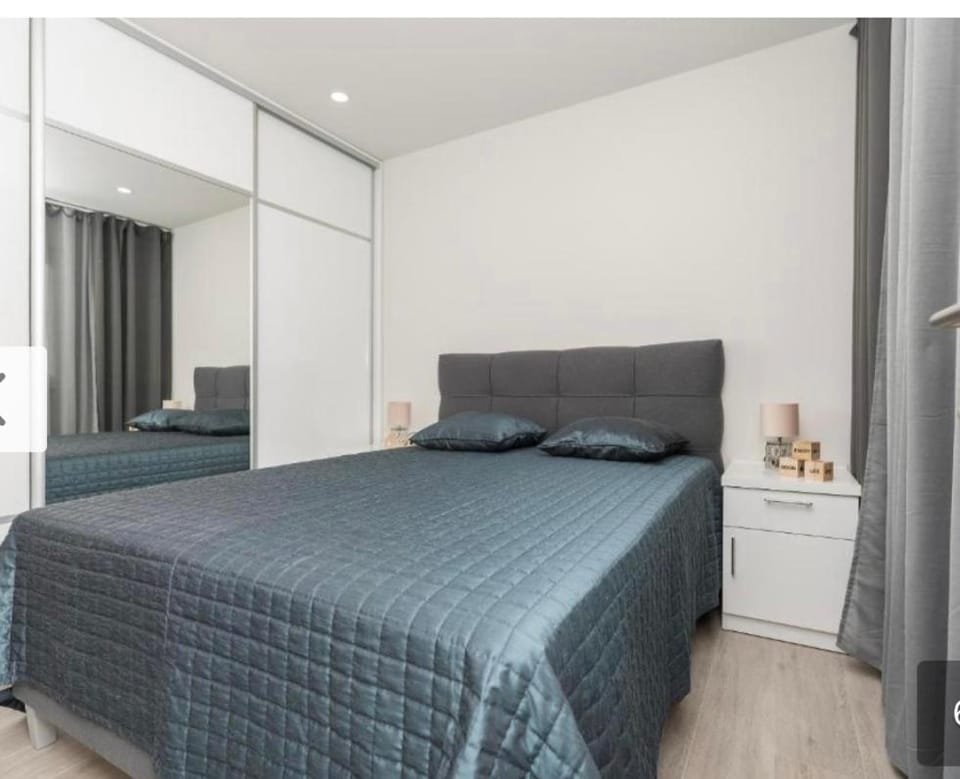 Nelly Apartment in Makarska