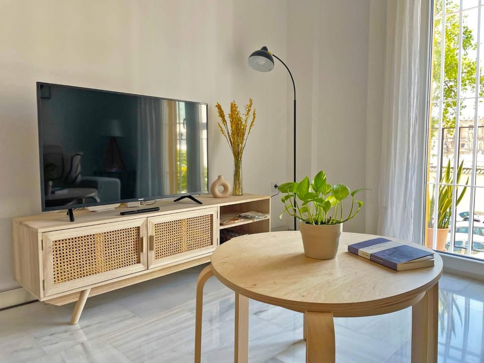 Communal lounge/ TV room, Living room