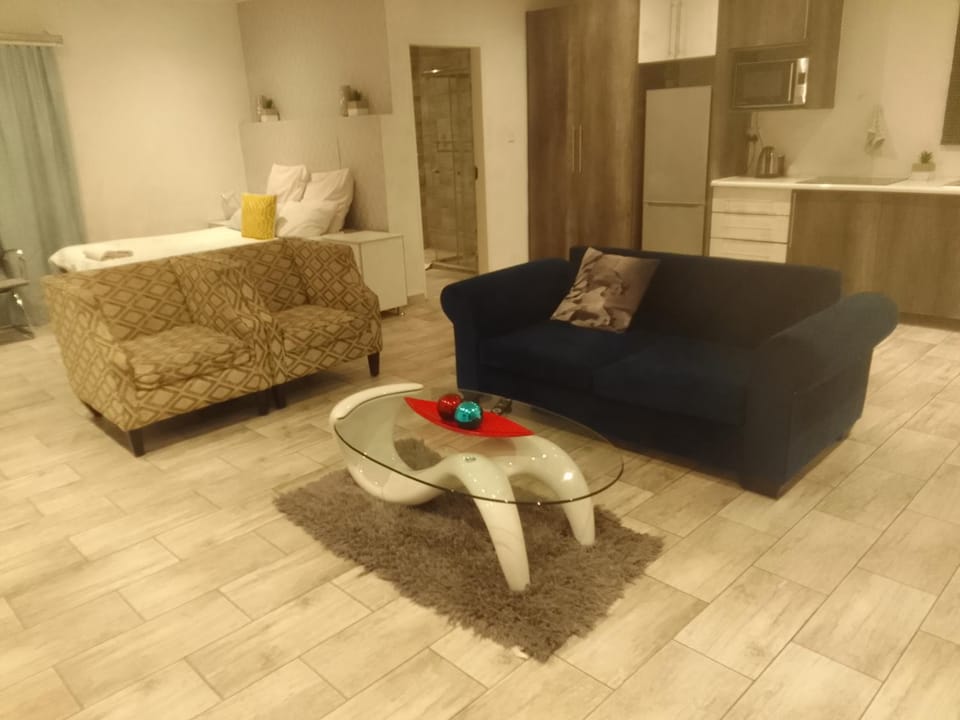 Mayberrypark Guest lodge Bed and Breakfast in Gauteng