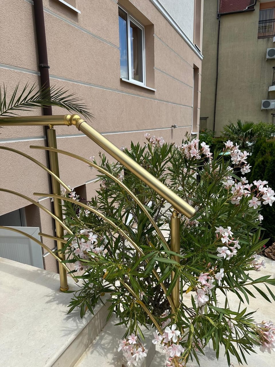 Property building, Day