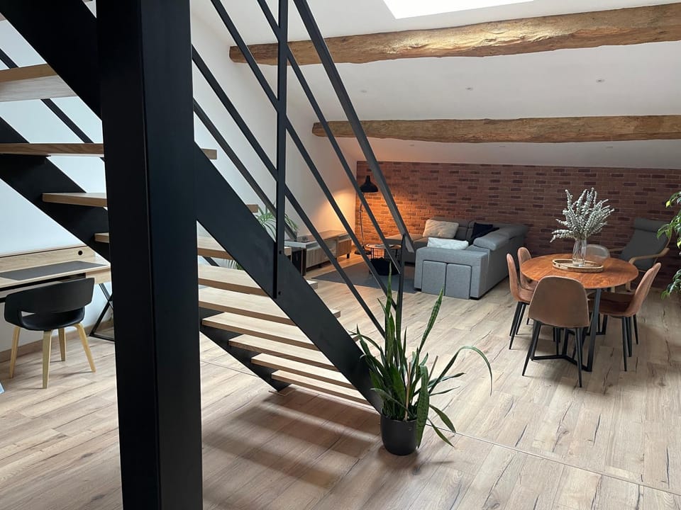 Living room, Dining area