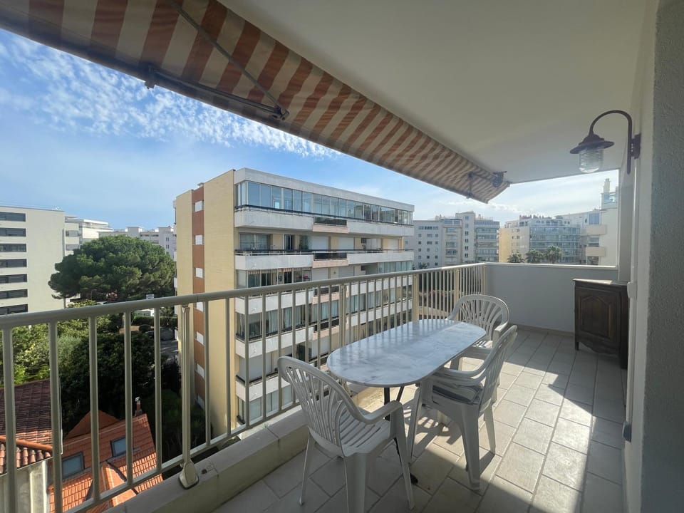 Patio, Day, View (from property/room), Balcony/Terrace, Dining area