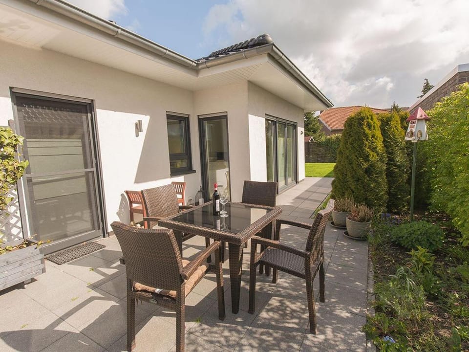 Property building, Balcony/Terrace