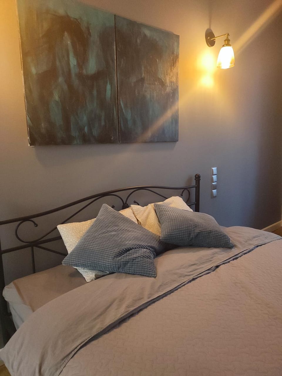 Уютный лофт среди старых парков Apartment in Riga