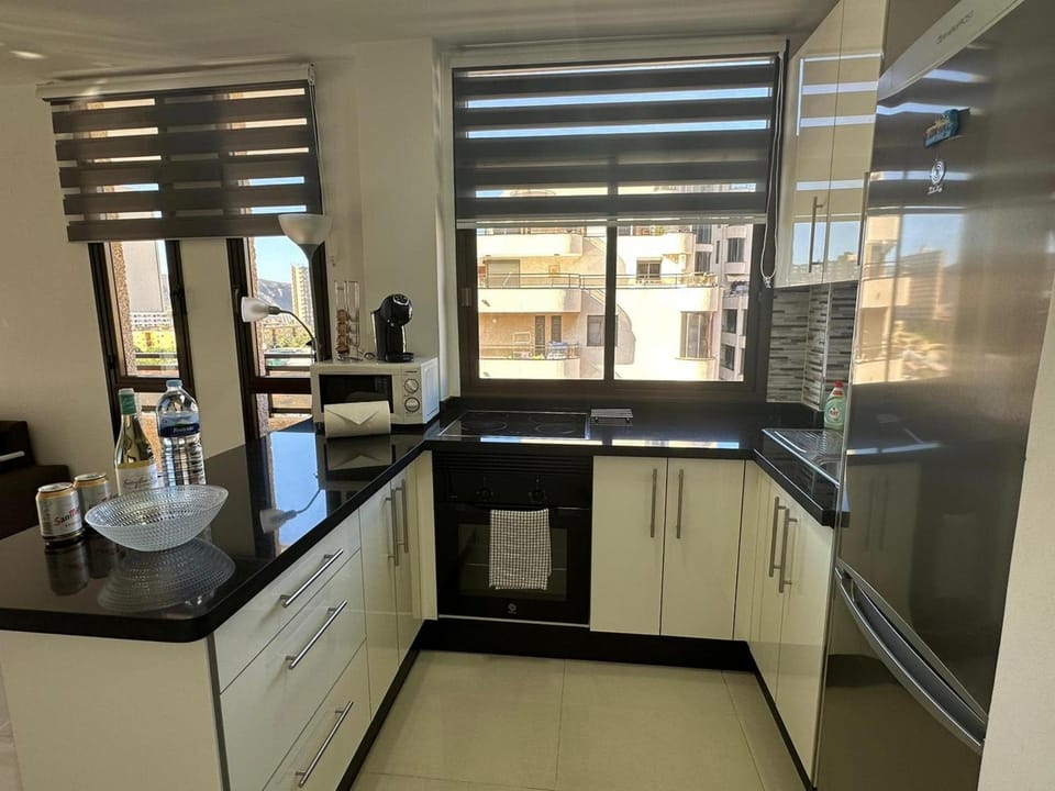 Kitchen or kitchenette, minibar, pet friendly, stove