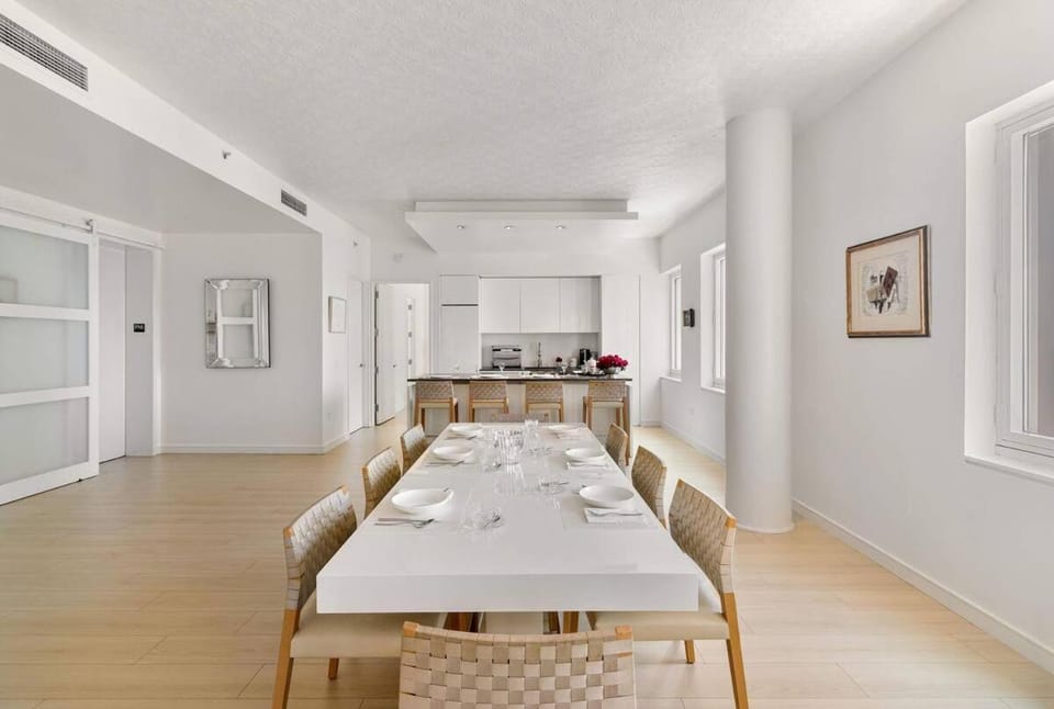 Manhattan Exclusive Apartment Midtown NYC Luxury Penthouse Sleeps 8 Apartment in Midtown