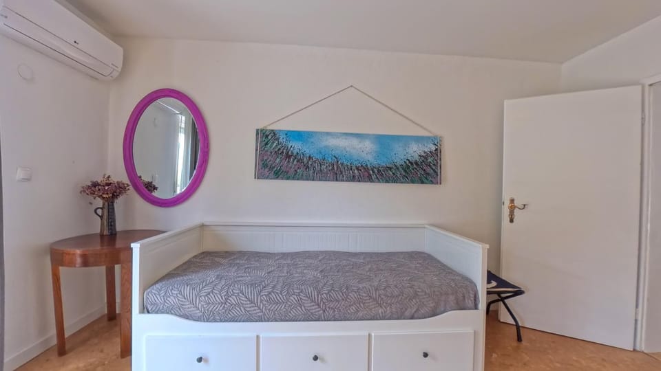 Decorative detail, Bedroom, air conditioner