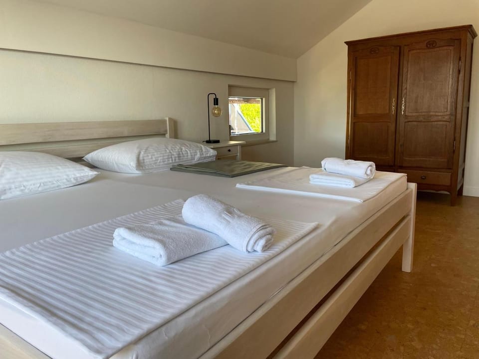 Bed, Photo of the whole room, Bedroom, towels, wardrobe