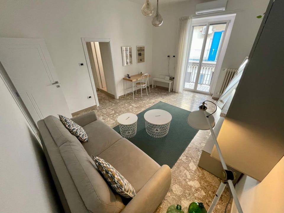 Bed, Living room, Photo of the whole room