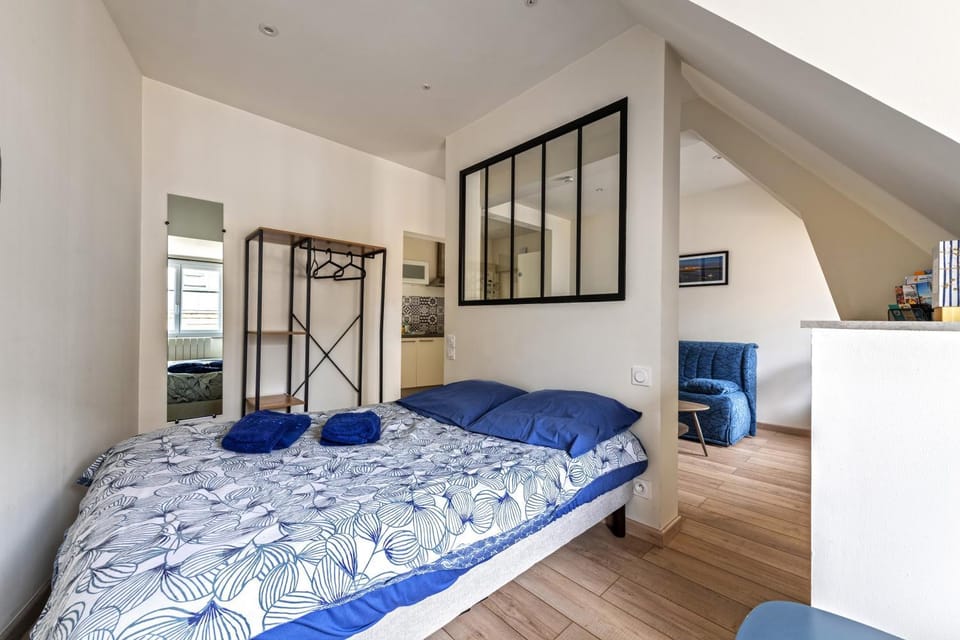 Other, Photo of the whole room