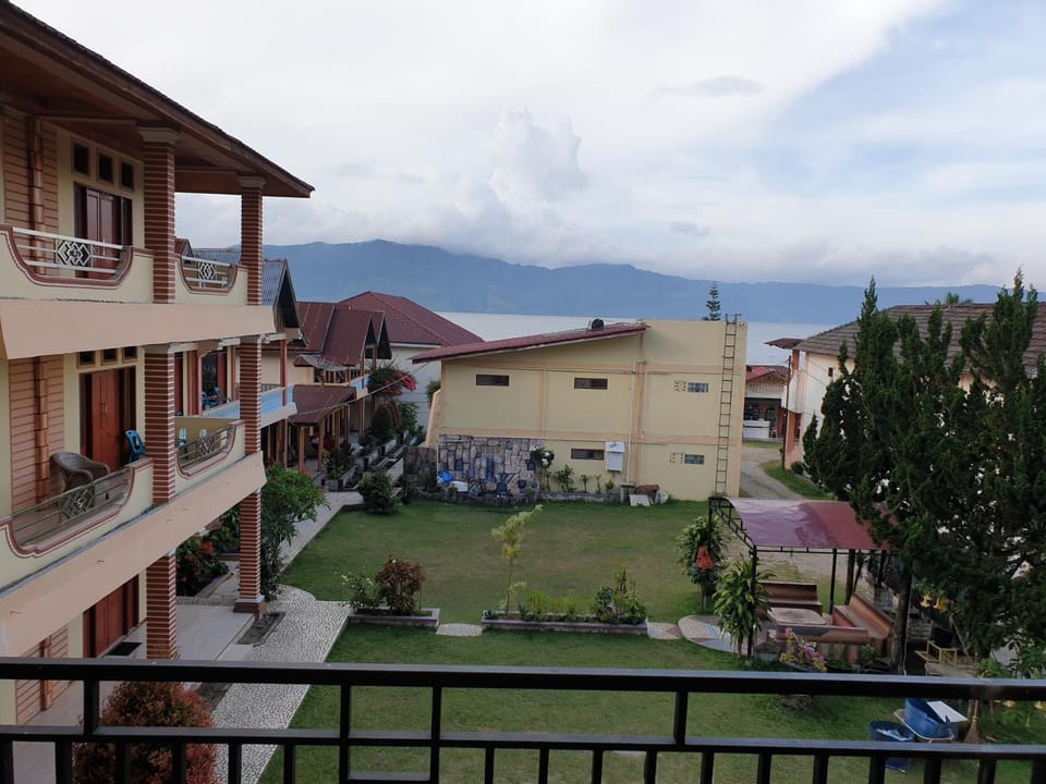 Property building, Natural landscape, Garden