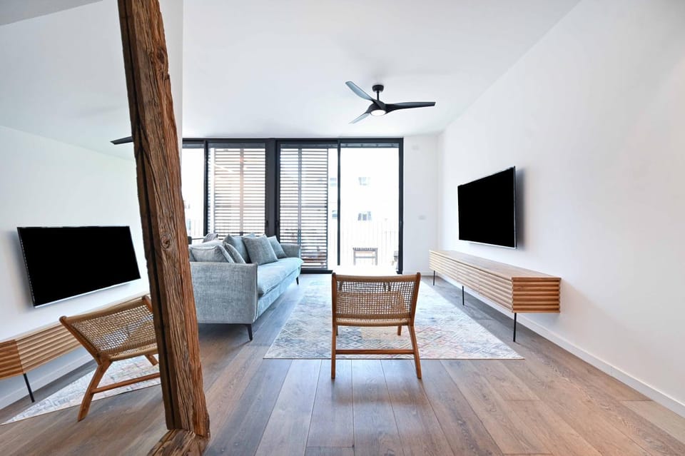 TV and multimedia, Living room, Seating area