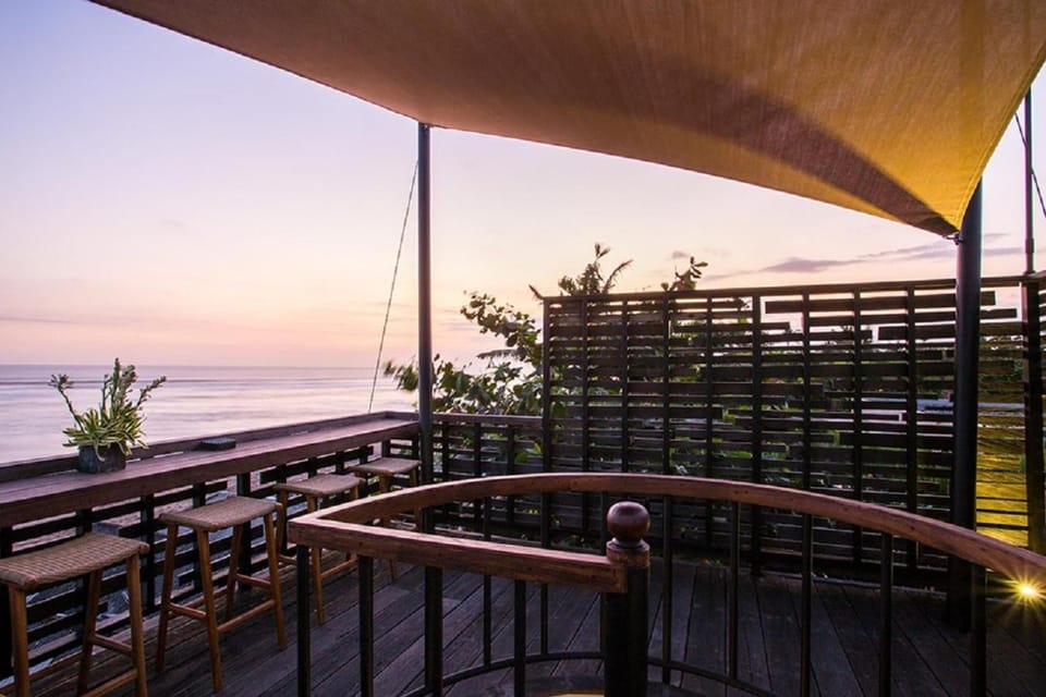 Property building, Patio, View (from property/room), Balcony/Terrace, Sea view, Sunset