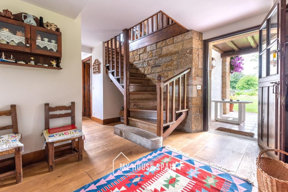 MyHouseSpain - Argüero, chalet con piscina House in Asturias