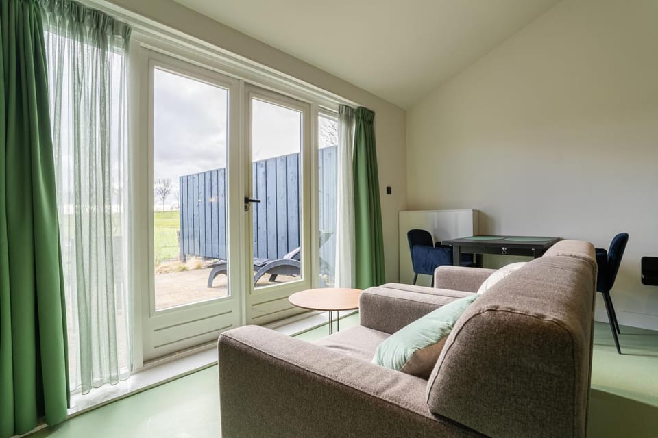 View (from property/room), Balcony/Terrace, Living room, Seating area, Dining area