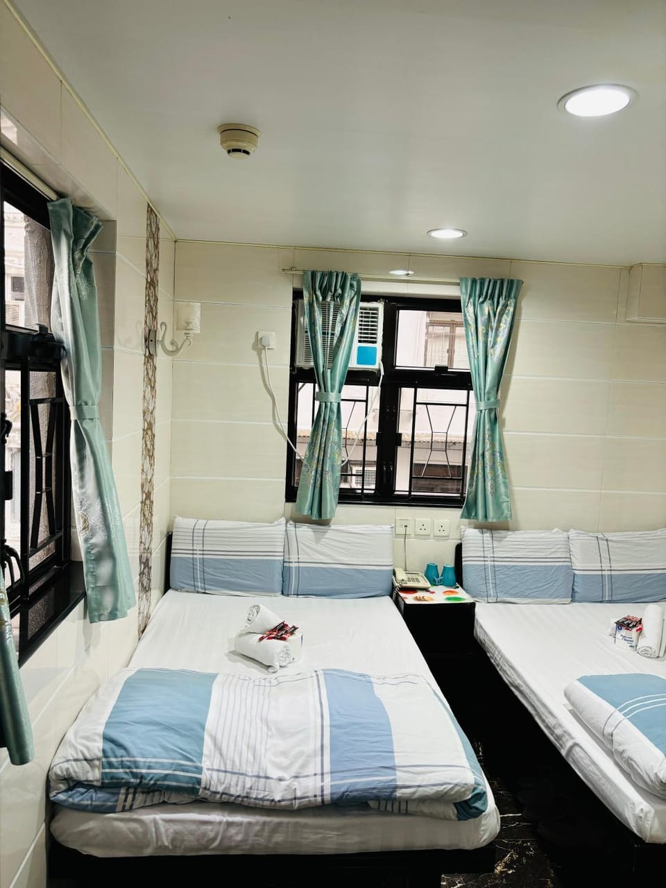 Holland Guest House Bed and Breakfast in Hong Kong