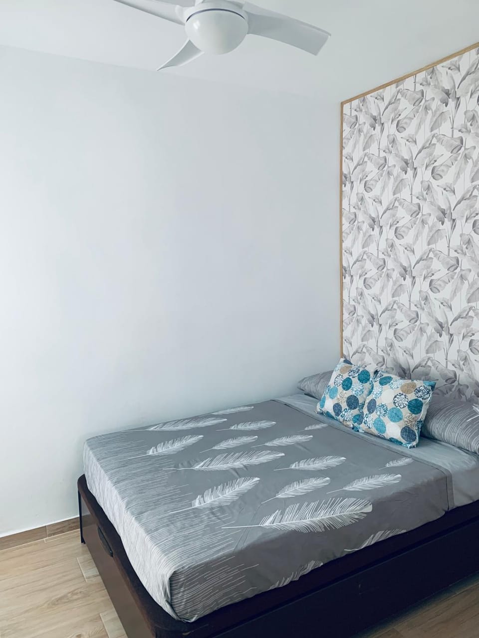 Bed, Bedroom, fireplace