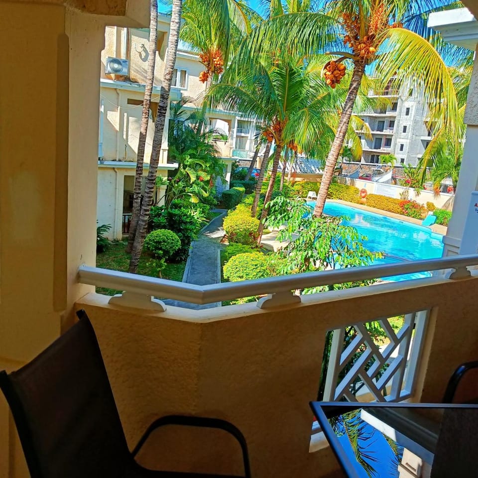 Day, Balcony/Terrace, Pool view