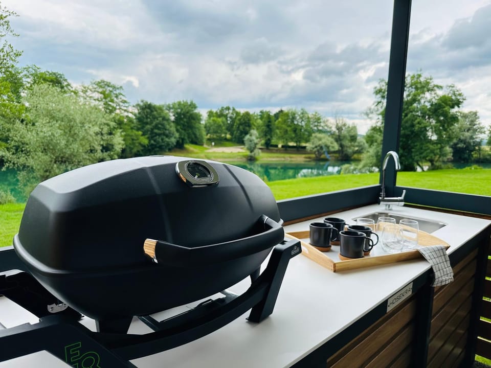 Day, BBQ facilities, On site, River view