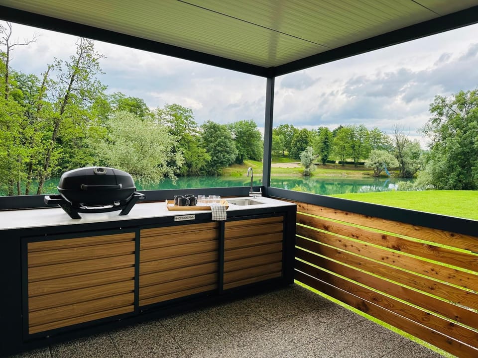 Patio, Day, Natural landscape, BBQ facilities, Balcony/Terrace, River view