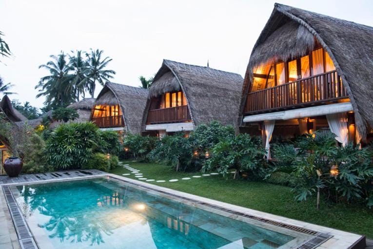 Property building, Pool view