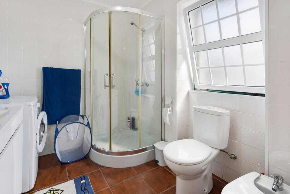Bathroom, Living room