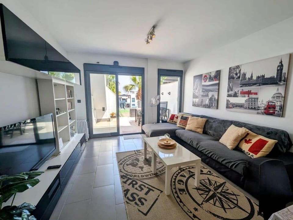 Modern 2 Bed Apt in La Zenia LZ9 Apartment in Vega Baja del Segura