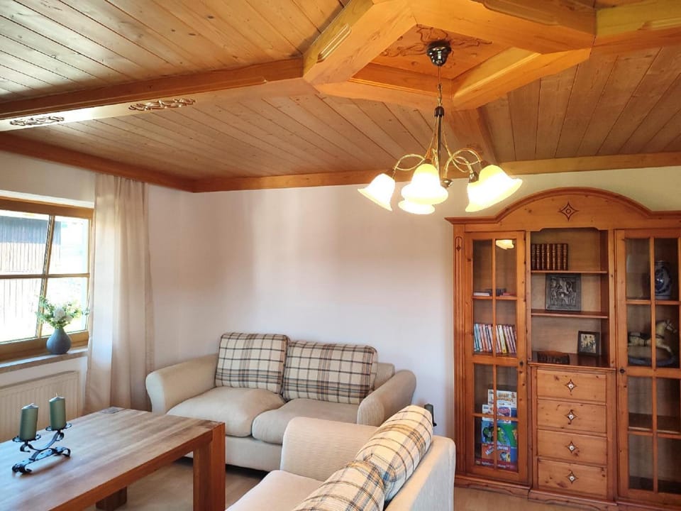 Library, Living room, Seating area