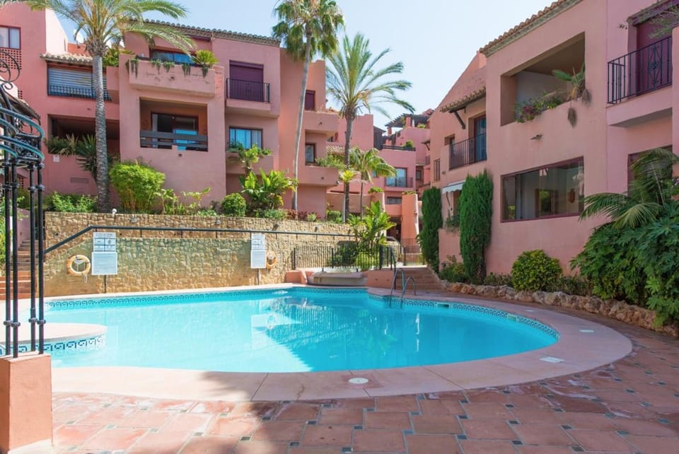 Luxury penthouse in Jardines de Don Carlos Apartment in Marbella