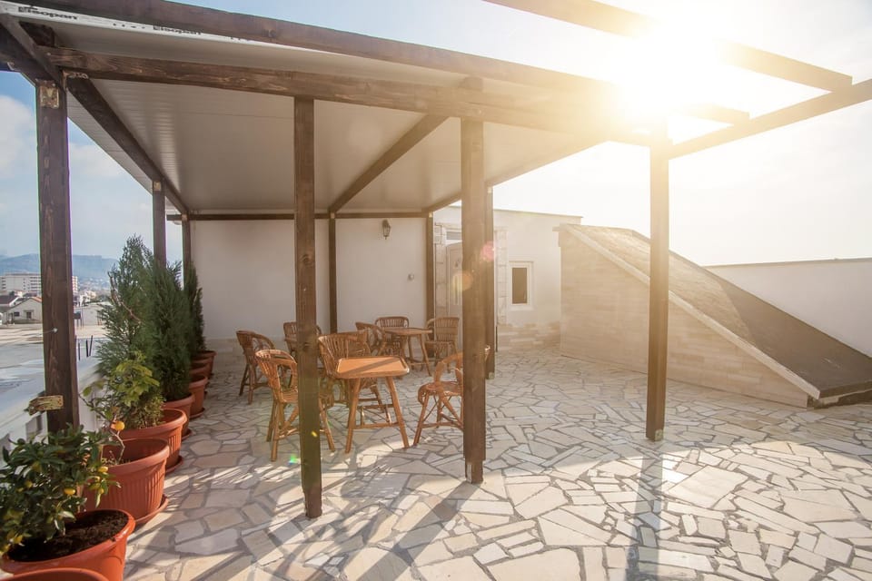 BBQ facilities, Place of worship, Balcony/Terrace