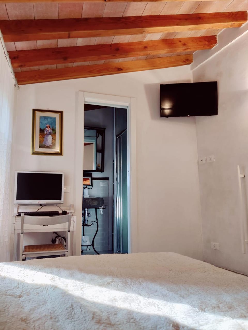 TV and multimedia, Bedroom, hair dresser
