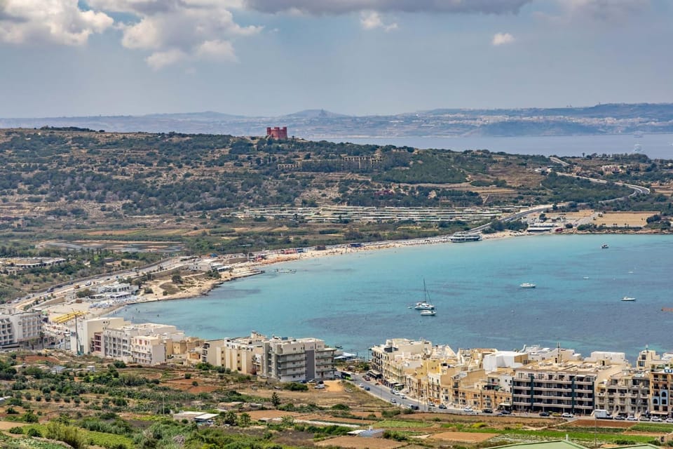 City view, Sea view