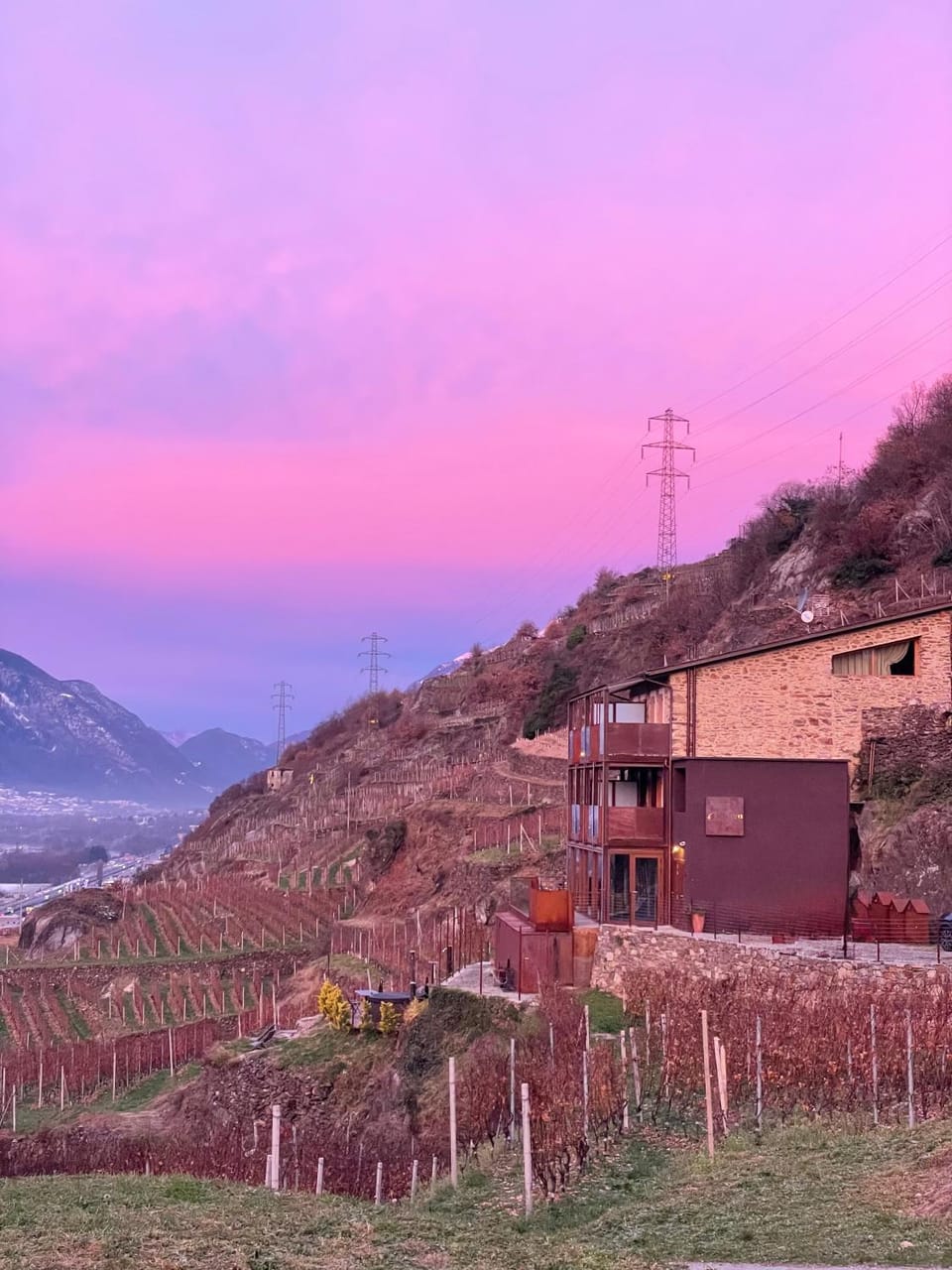 Day, Natural landscape, Mountain view, Sunrise