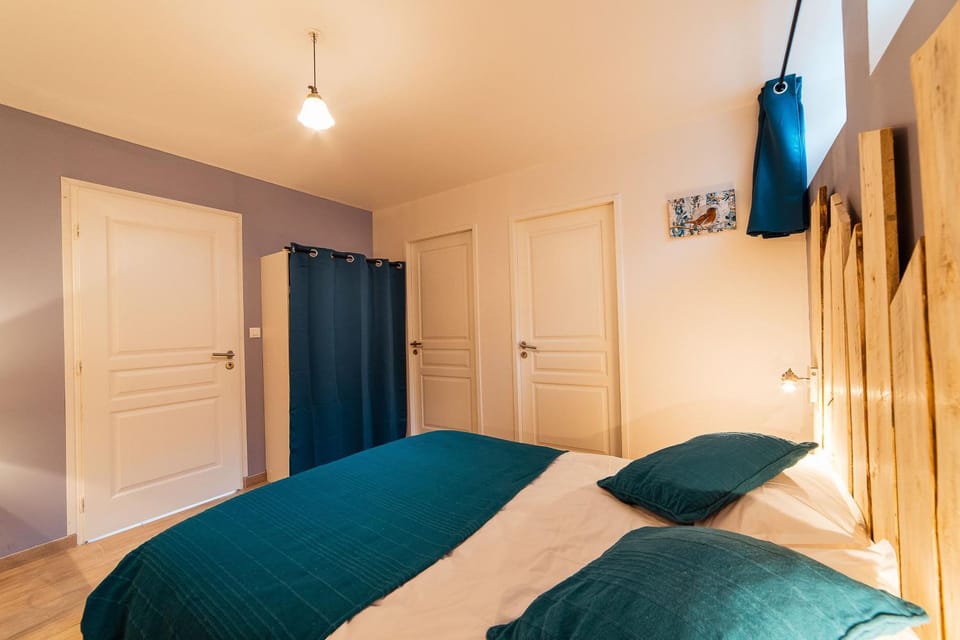 Bed, Bedroom, wardrobe